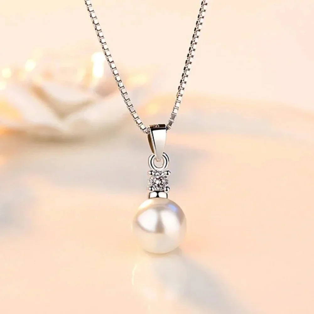 925 Sterling Silver White Pearl Pendant Necklace